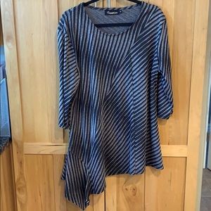 Creation, XL gorgeous tunic top!